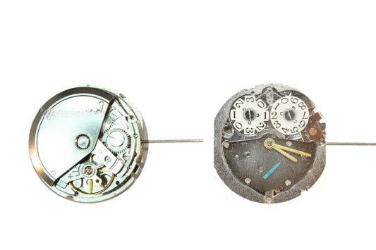 MOVEMENT CHINESE R15, SIZE 12 3/8''', 2 HANDS, STANDARD HAND HEIGHT, BIG DATE AT 12