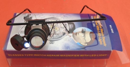GLASSES TYPE MAGNIFIER W/LED