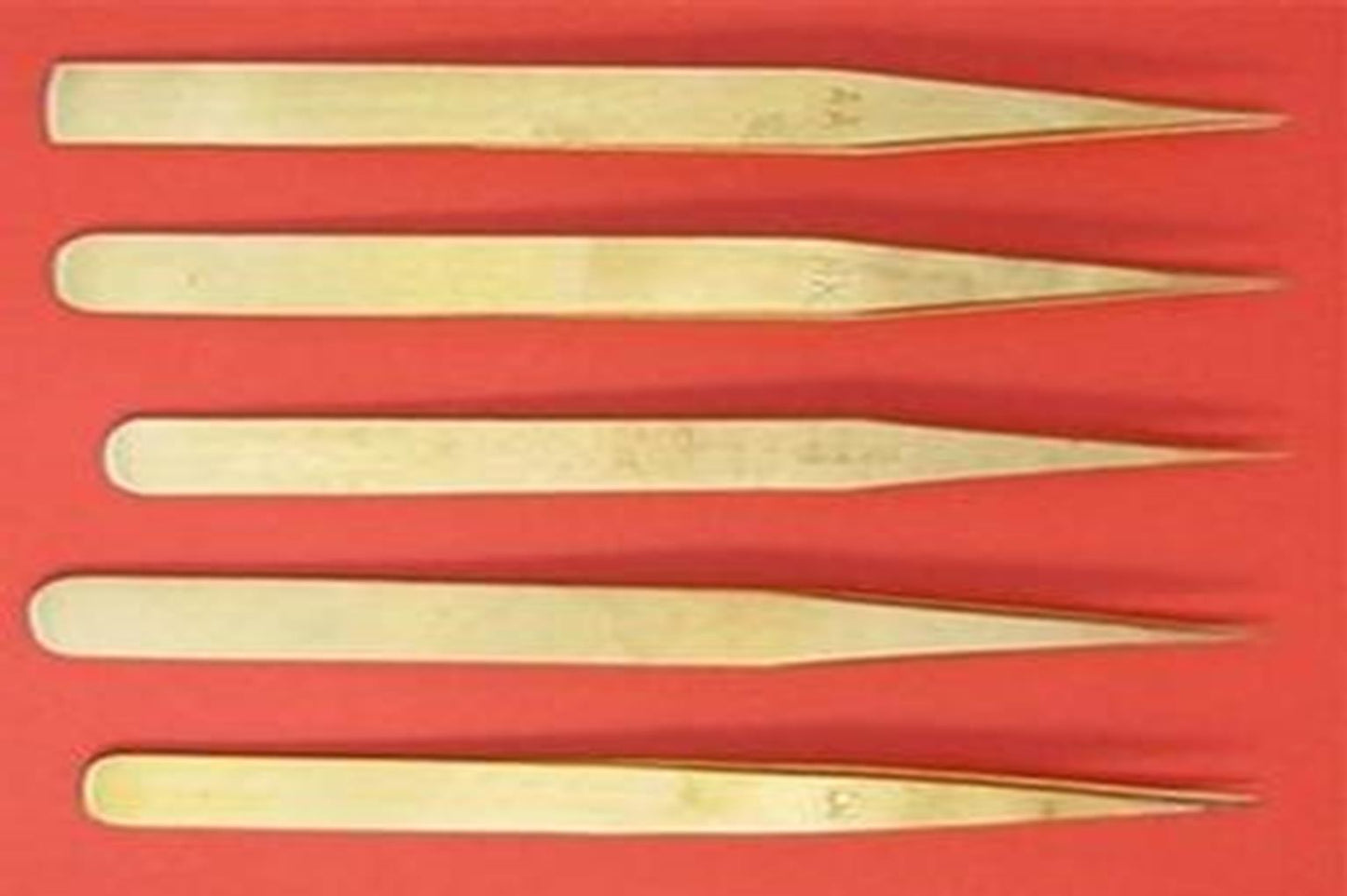 BRASS TWEEZERS OF DIFFERENT SIZES