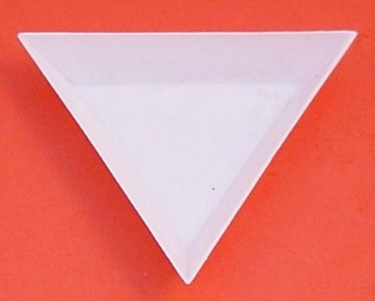 PLASTIC TRI TRAY